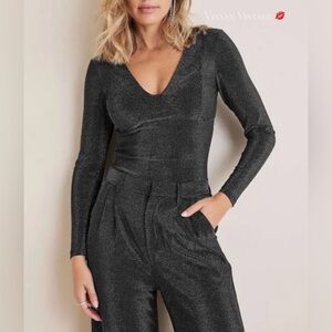 SHIMMER KNIT BALLOON SLEEVE V-NECK TOP